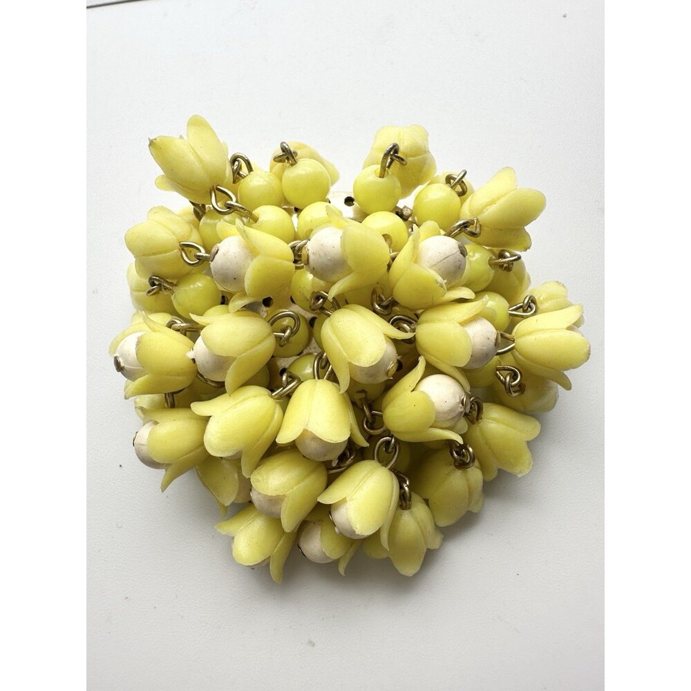 VINTAGE CELLULOID EARLY PLASTIC LILY OF THE VALLEY BELL FLOWER CLUSTER BROOCH